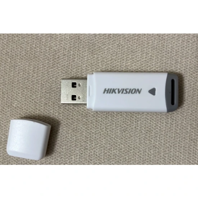 Hikvision 16GB USB3.2 HS-USB-M220P/16G Flash Bellek